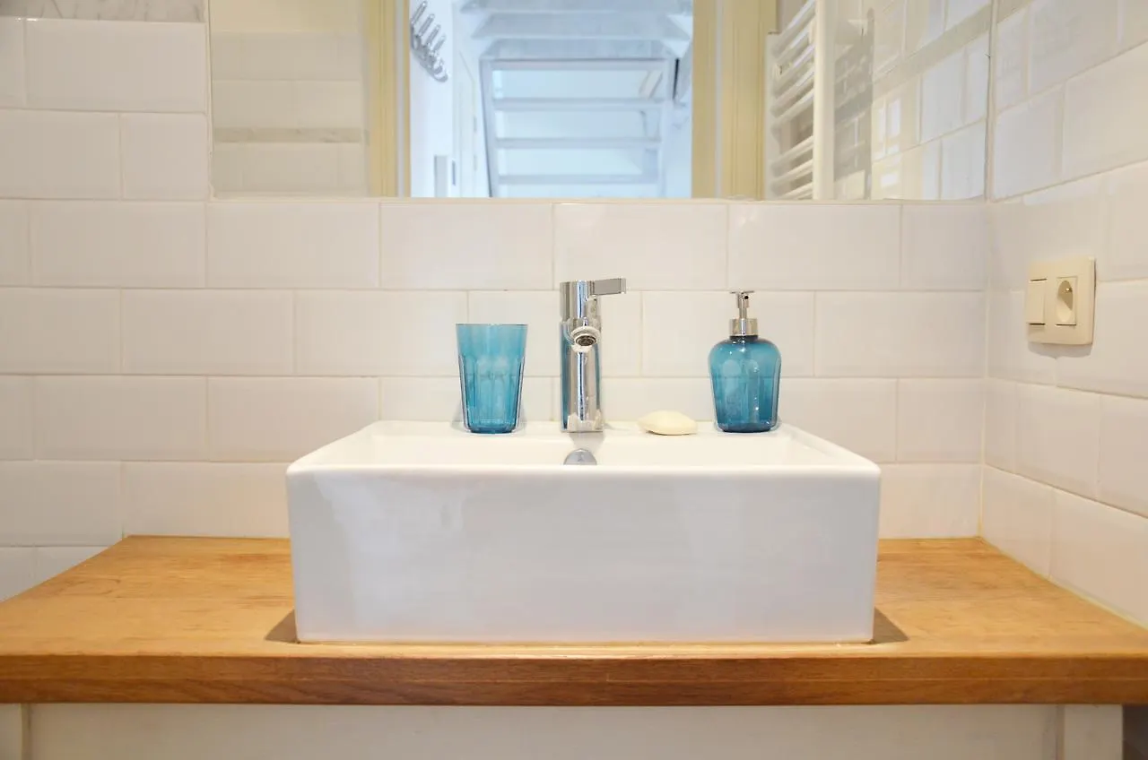 Traditional Modern Apartment City Centre Antverpy