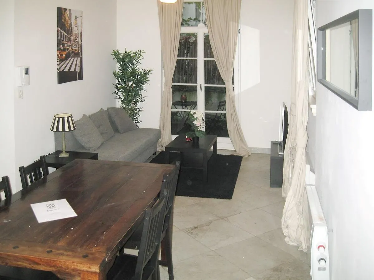 Traditional Modern Apartment City Centre Antverpy 0*,  Belgie