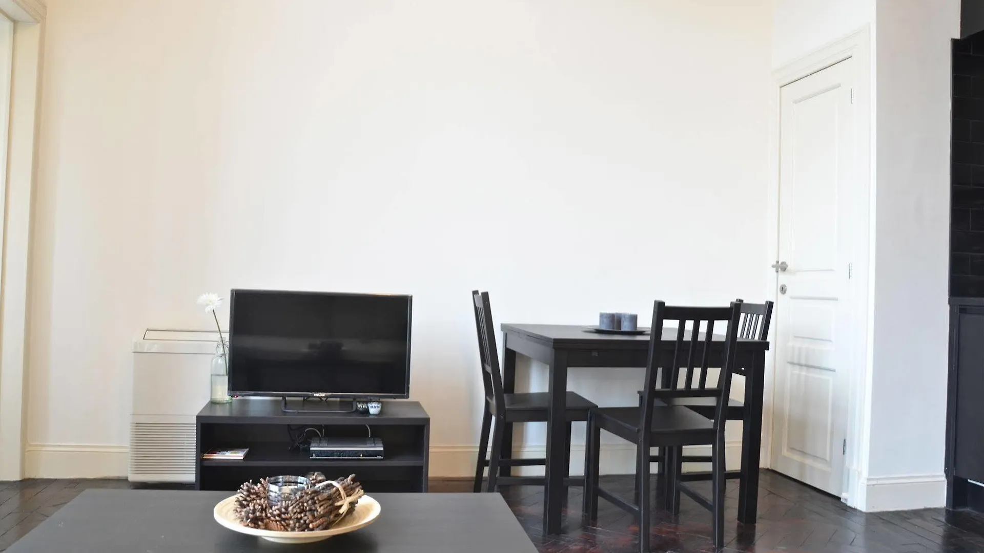 Traditional Modern Apartment City Centre Antverpy 0*,